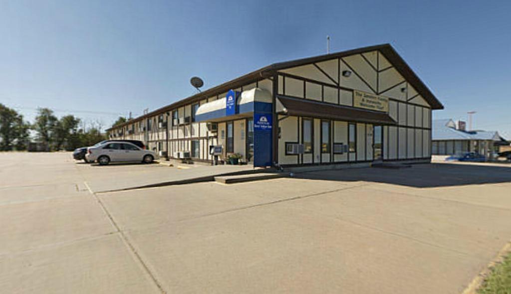 Executive Inn McPherson エクステリア 写真