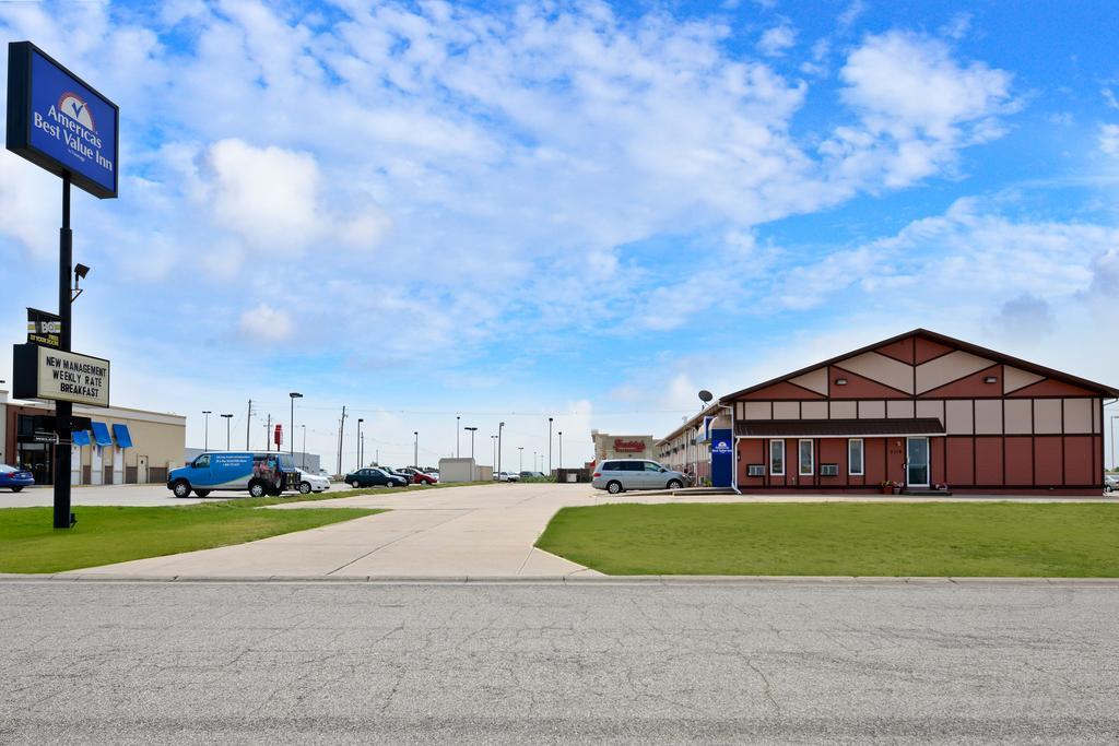 Executive Inn McPherson エクステリア 写真