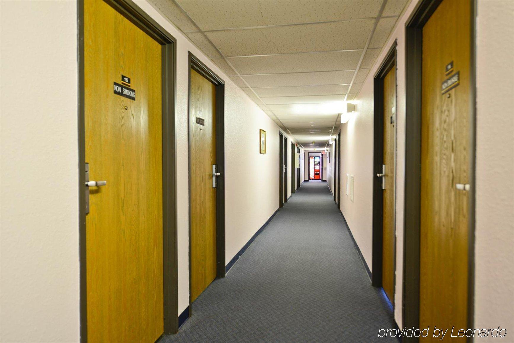 Executive Inn McPherson インテリア 写真